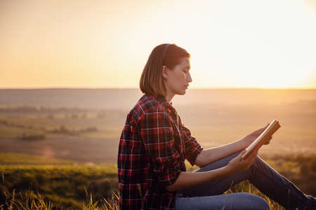 Morning Routines for Mindful Living: Setting the Tone for Daily Inner Peace